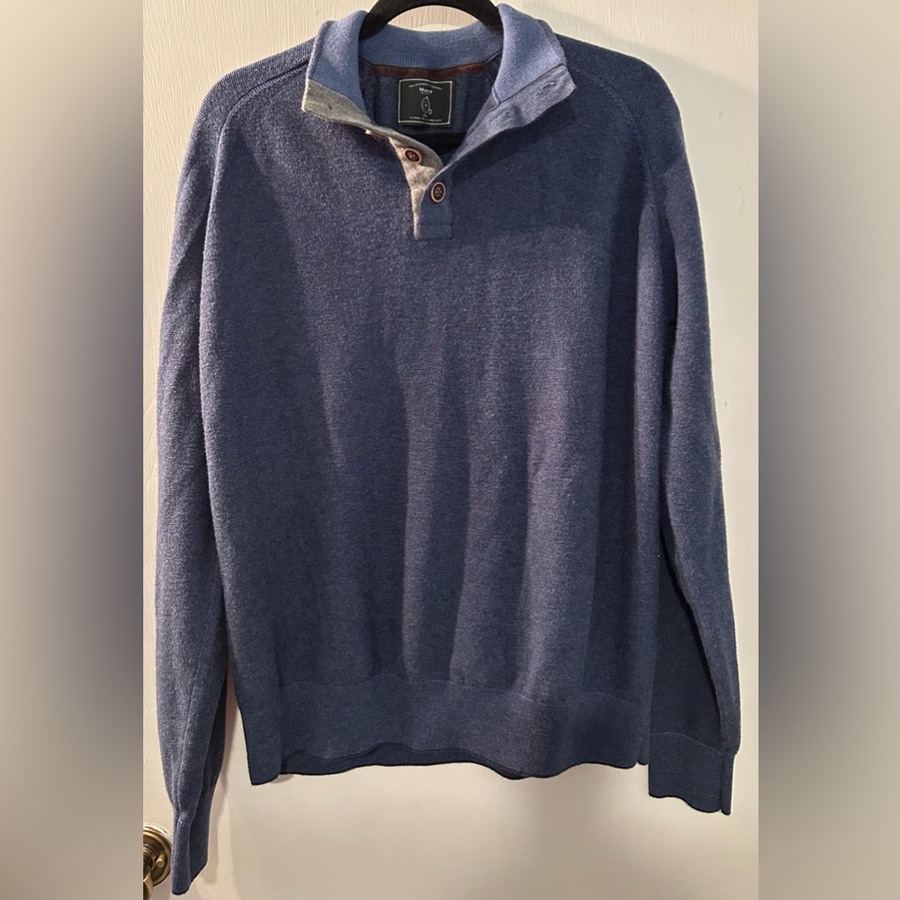 Maker & Co. men’s pull over sweater Size XL